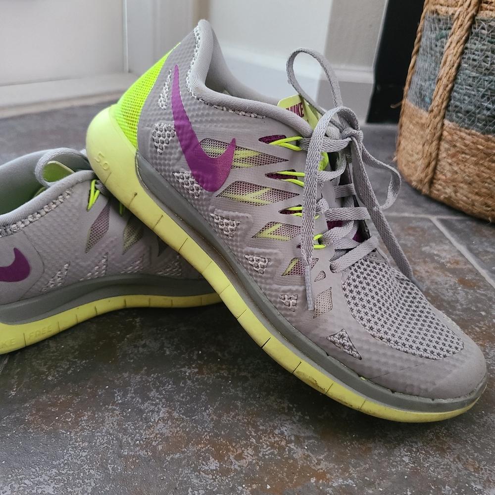 Nike free 5.0 Womens sneakers Size 7